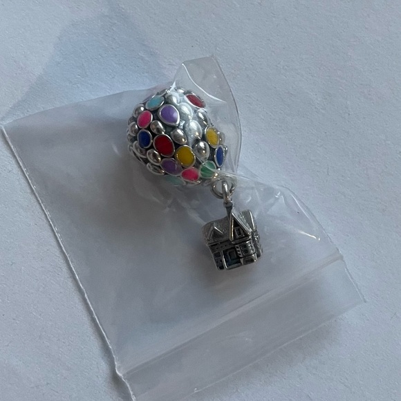 NWOT Disney Pixar Up House & Balloons Dangle Charm Dangle Charm Silver 925 - Picture 3 of 13